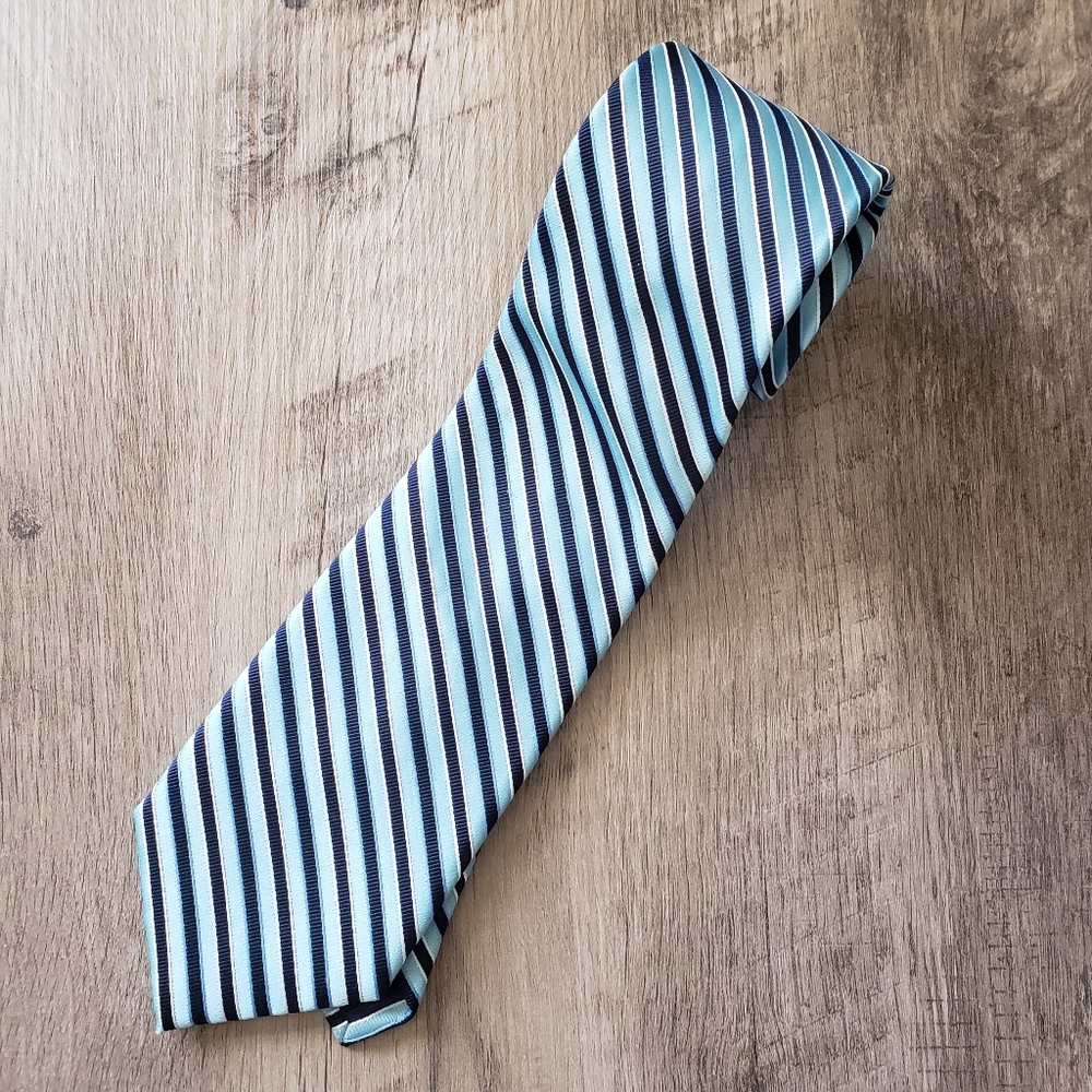 Izod Tie